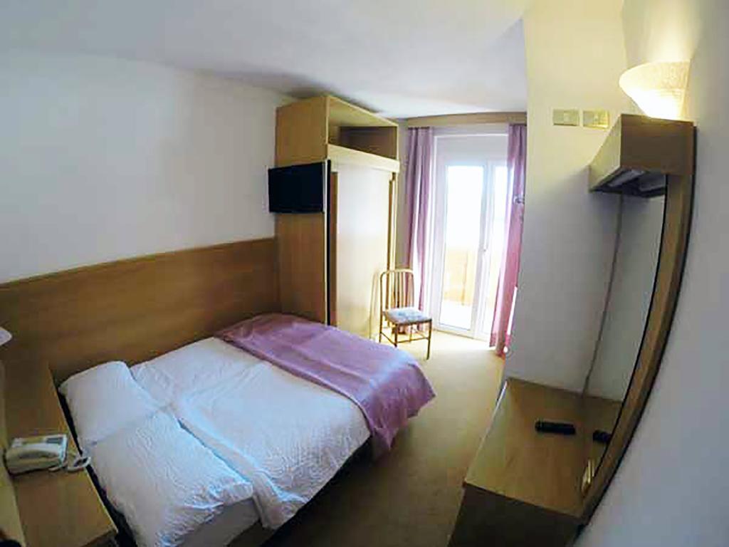 Hotel Olympia Molveno Luaran gambar