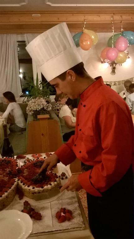 Hotel Olympia Molveno Luaran gambar