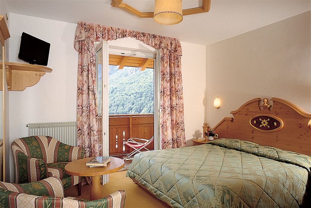 Hotel Olympia Molveno Luaran gambar
